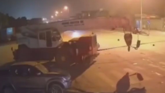Motorcyclist was apparently beheaded by the tow strap