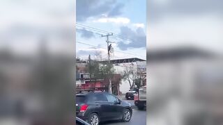 Cable Thief Falls Off Pole After Being Electrocuted