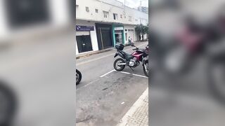 Motorcyclist Gets Fatally Stasbbed By Truck Driver During Road Rage Fight