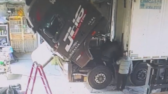 Truck Cabin Wins