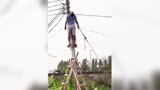 Private electrician who climbed the pole to resolve fault electrocuted