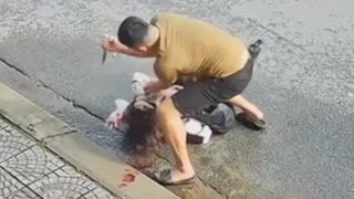Lunatic Stabs His EX In Broad Daylight