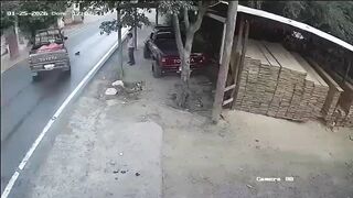 Elderly Idiot Runs In Front Of A Pickup Truck, Gets Crushed