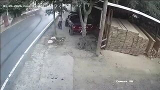 Elderly Idiot Runs In Front Of A Pickup Truck, Gets Crushed
