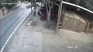 Elderly Idiot Runs In Front Of A Pickup Truck, Gets Crushed