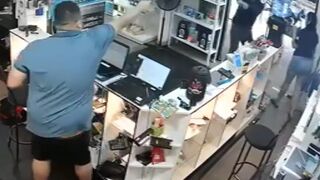 Shop Owner Kills Armed Robber but His Girlfriend Got Fatally Shot Also