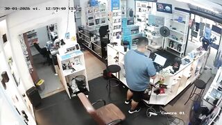 Shop Owner Kills Armed Robber but His Girlfriend Got Fatally Shot Also