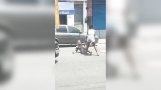 Crazy Bitch Stabs Man In Broad Daylight Following An Argument in Brazil