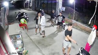 Man Dies After Getting Throat Slit During Street Fight