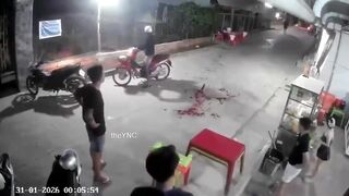 Man Dies After Getting Throat Slit During Street Fight