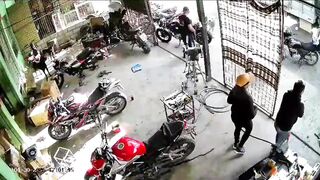 Sicario Shoots Man Several Times Leaving Him Wounded