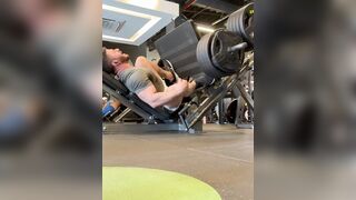 Sickening Moment Bodybuilder Suffers Horror Injury While Trying to Leg Press 400kg