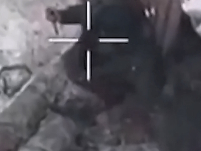 The occupier stabbed himself to death after a failed assault