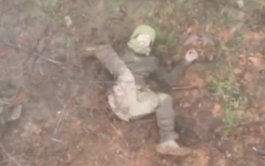 The Ukrainian legs spread to a 180-degree angle.