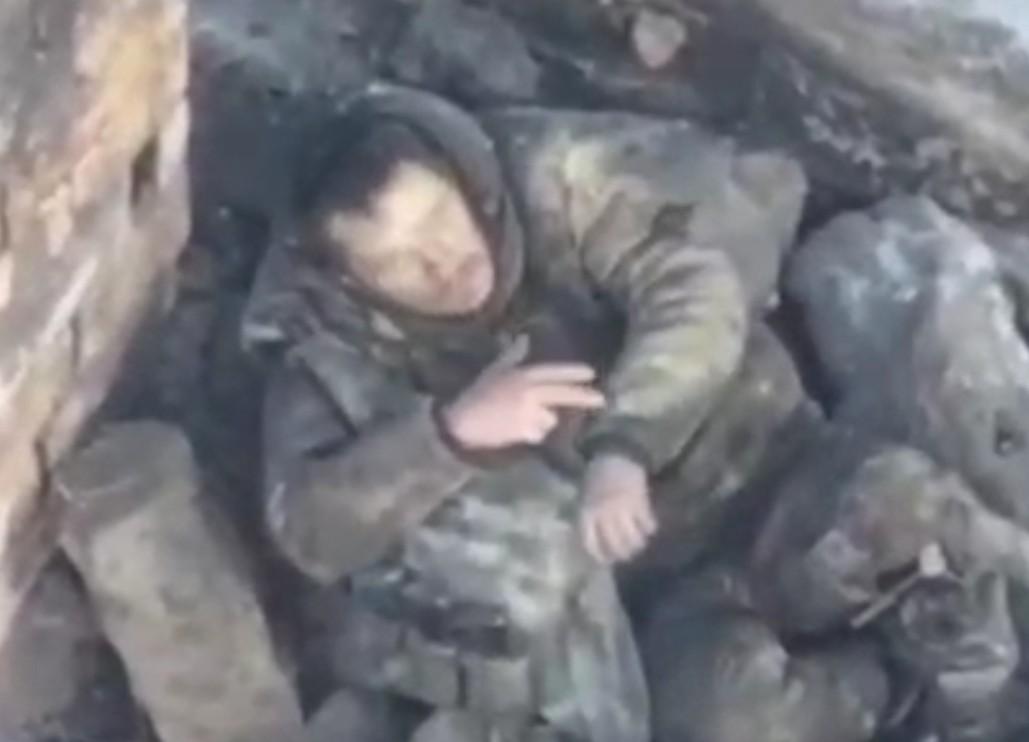 Ukrainia begs to be killed, literally + no head.