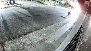 Robbery Victim Fights Back, Stabs Thief In The Neck
