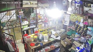 Gang Armed With Machete Hack Owner, Rob A Local Store In Kenya