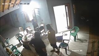 Councilman And Mayoral Candidate Shot and Killed a Man In Paraguay (New Footage)