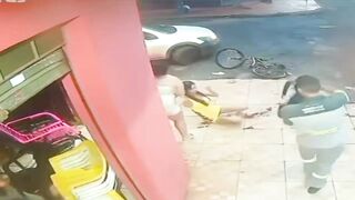 Man Beats And Shoots Pregnant Woman Outside A Bar In Itumbiara