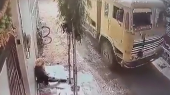 OG Gets Burried Alive By Gravel Truck