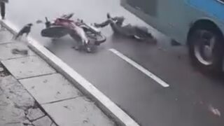 Motorcyclis Falls Head First Under The Bus, Dies