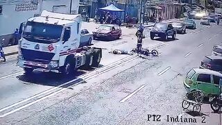 Venezuelan Man Witnesses Death Of GF In Traffic Accident