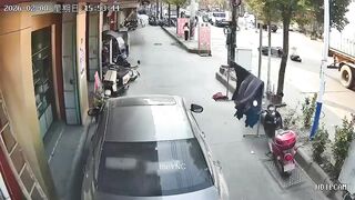 Moped Rider`s Last Day Caught On CCTV