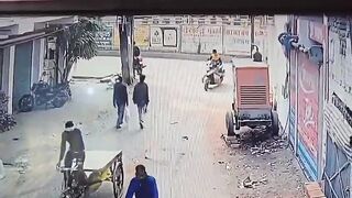 Elderly Man Gets Hacked To Death In Broad Daylight In India