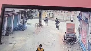 Elderly Man Gets Hacked To Death In Broad Daylight In India