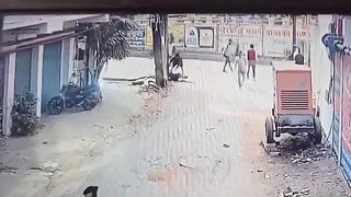 Elderly Man Gets Hacked To Death In Broad Daylight In India