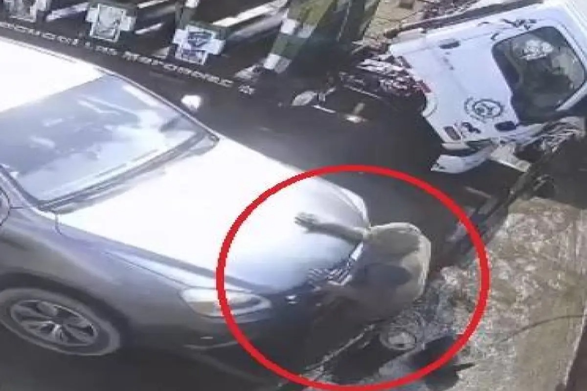 Car Wash Worker Killed After Driver Crashes Into Him Whilst Going Up Ramp