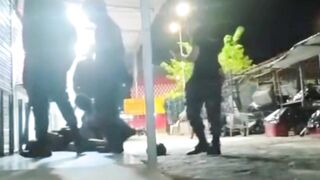 Some homeless woman gets brutally beaten for allegedly stealing a phone
