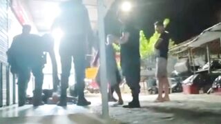 Some homeless woman gets brutally beaten for allegedly stealing a phone