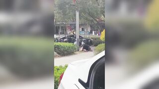 Cruel Brut Attacks GF With A Rock After She Left Him