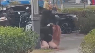Cruel Brut Attacks GF With A Rock After She Left Him