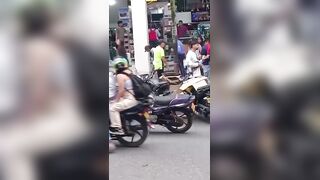 Man Gets Stabbed In Chest During A Street Fight In Colombia