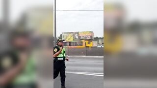 Cop Gets Run Over During Traffic Stop In Peru