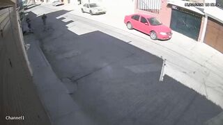 Sicarios Execute A Man Outside His Home In Mexico