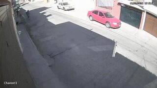 Sicarios Execute A Man Outside His Home In Mexico