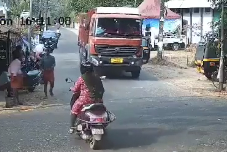 This Is Why You Should Always Slow Down at Intersections