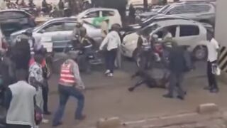 Thief Attacked By Mob After Snatching Phone From Motorcyclist