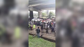Thief Attacked By Mob After Snatching Phone From Motorcyclist
