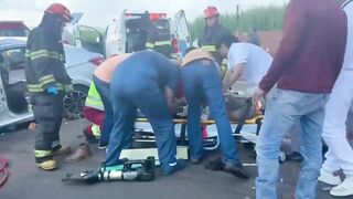 Terrible Head-On Collision Kills Driver In Sao Paulo (Dashcam & Aftermath)