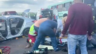 Terrible Head-On Collision Kills Driver In Sao Paulo (Dashcam & Aftermath)