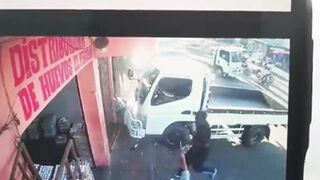 This Truck Driver Should Be Jailed