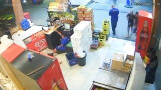 Sicario Gang Members End Gas Station Attendant Point Blank