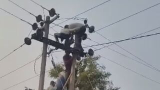 Useless Attempts To Revive Electrocuted Worker, Poor Bastard Died