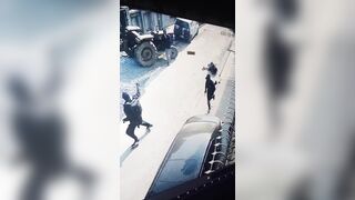 Woman Shot Dead During Robbery In Pakistan
