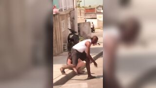 Woman Fights For Her Purse During Violent Robbery