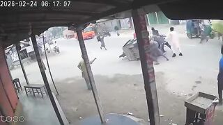 Colllision Between Tractor And Rickshaw Leaves One Dead